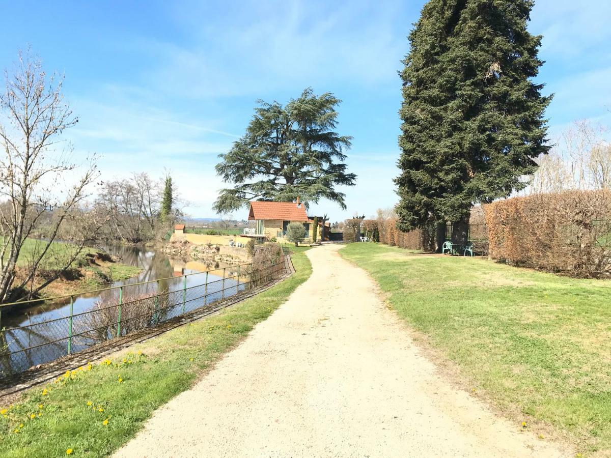 Вілла Domaine Borchamps. Saint-Nizier-sous-Charlieu Екстер'єр фото